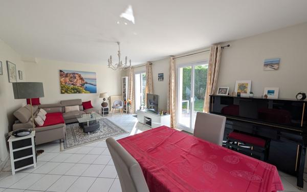 Maison à vendre    6 pièces • 104 m2 Noiseau