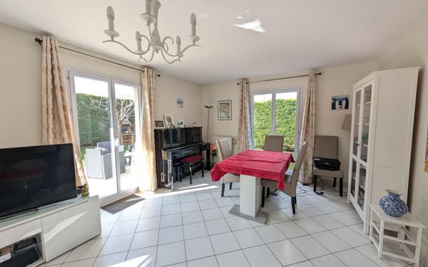 Maison à vendre    6 pièces • 104 m2 Noiseau