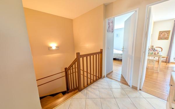 Maison à vendre    6 pièces • 104 m2 Noiseau