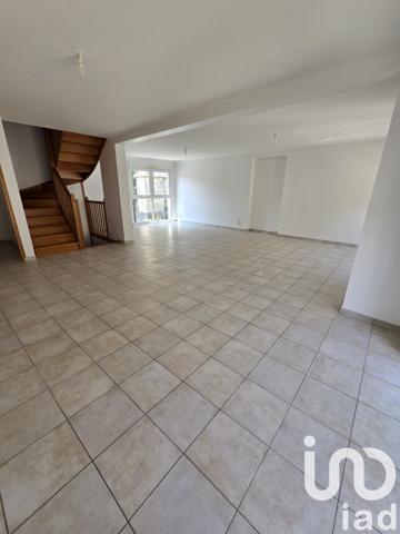 House for sale 4 rooms 136 m² Châtillon-sur-Marne