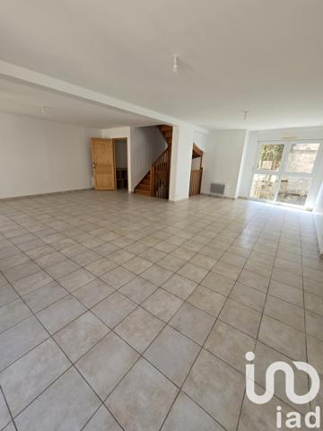 House for sale 4 rooms 136 m² Châtillon-sur-Marne