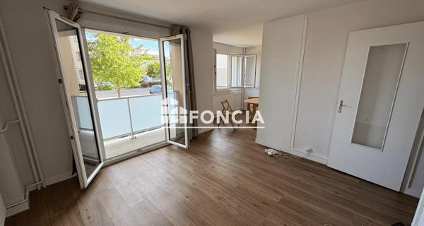 Location Appartement meublé 2 pièces 47.15 m² - Viry-châtillon 91170