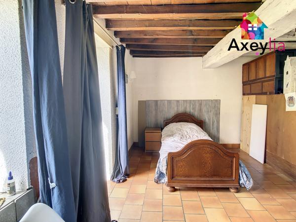 Saint-Agnan (71160) A VENDRE - LES GUERREAUX - LONGÈRE AVEC TERRAIN 9419 m²