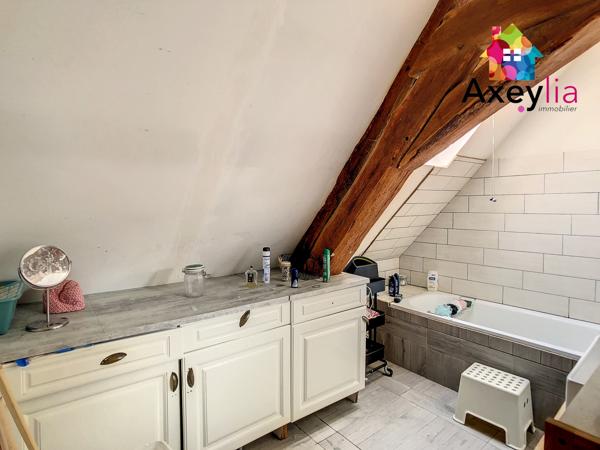 Saint-Agnan (71160) A VENDRE - LES GUERREAUX - LONGÈRE AVEC TERRAIN 9419 m²