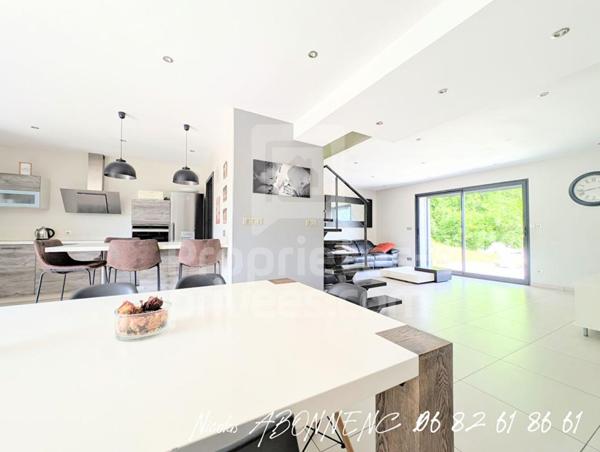 Maison Le Gua 8 pièce(s) 270 m2
