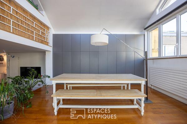 Loft baigné de lumière dans un ancien atelier en coeur de ville
