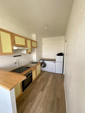 À vendre – Appartement T2 de 50 m² avec piscine, parking et cave – Mérignac centre