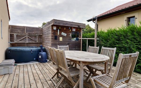 Maison à vendre    4 pièces • 96,23 m2 OEting