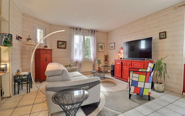 Maison à vendre    4 pièces • 96,23 m2 OEting