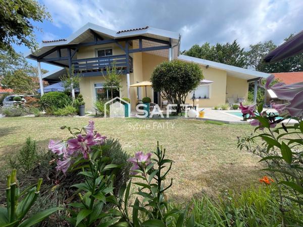 Centre ville, magnifique villa d'architecte T6, garage 50 m², grand terrain, piscine