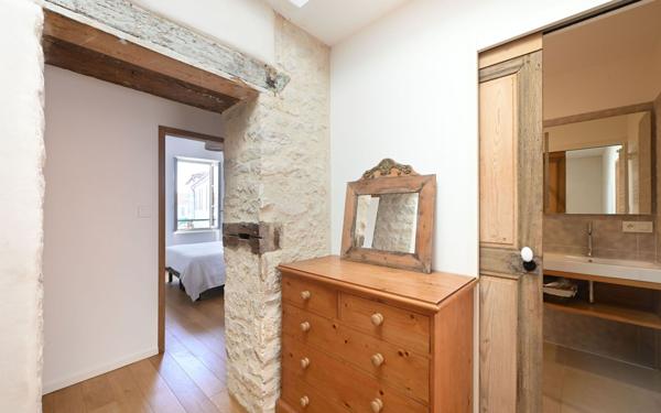 Maison à vendre    7 pièces •  Sainte-Marie-de-Ré