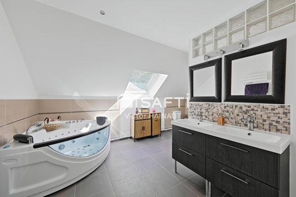 Maison 8 pièces - 251 m² - Bois Vignolles
