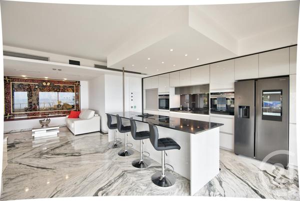 Appartement F5 à vendre  5 pièces - 247,71 m2 MENTON - 06