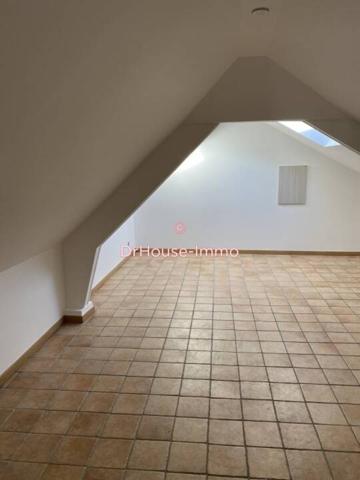 Immeuble à vendre 6 pièces de 143 m²