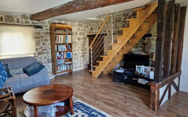 Maison à vendre    5 pièces •  Crépy