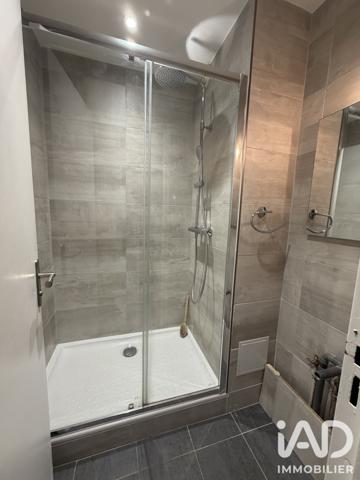 Appartement à vendre 5 pièces 99 m² Villemomble