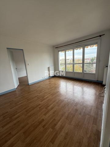 Sucy-en-Brie (94370) IDEAL PIED A TERRE !!