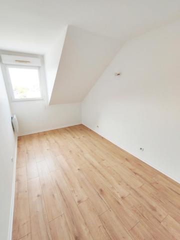 Résidence de 2005 - 4 pièces de 77 m², balcon + parking sous-sol