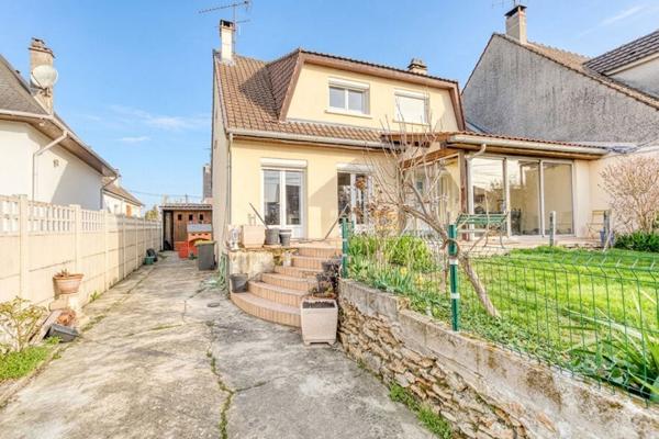 Maison Ozoir La Ferriere 6 pièce(s) 128 m2