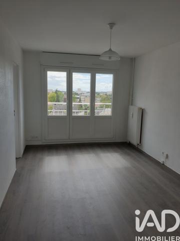 Location studio 27 m² Saint-Memmie