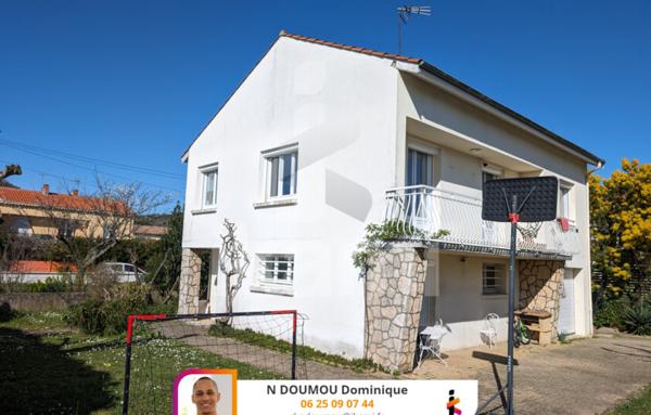 Mours-Saint-Eusèbe : villa à vendre avec Dominique N'DOUMOU