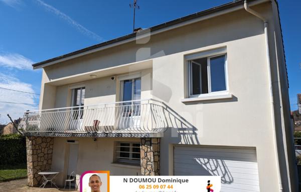 Mours-Saint-Eusèbe : villa à vendre avec Dominique N'DOUMOU