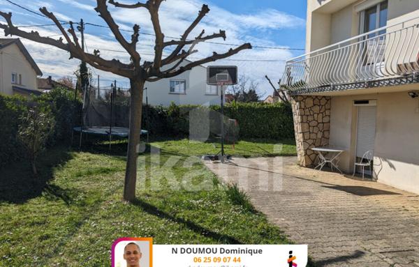 Mours-Saint-Eusèbe : villa à vendre avec Dominique N'DOUMOU
