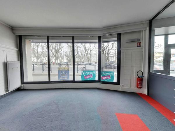 Bureaux Macon 15 pièce(s) , 270 m²