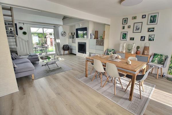 Maison Verneuil Sur Seine 7 pièce(s) 140 m2 €508 000 ** - Référence 964