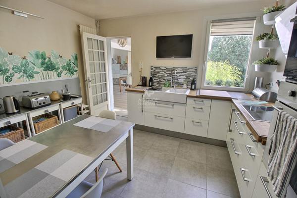 Maison Verneuil Sur Seine 7 pièce(s) 140 m2 €508 000 ** - Référence 964