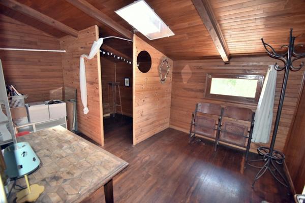 DIGNE LES BAINS (04), Maison de ville avec jardin