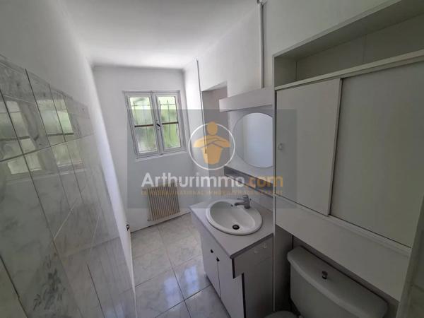 Vente                                                      Maison
                        
                     6 pièces                      118 m2                     à Crécy-la-Chapelle