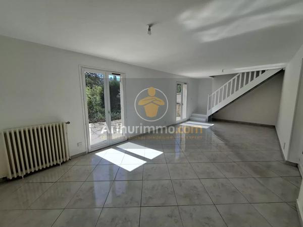 Vente                                                      Maison
                        
                     6 pièces                      118 m2                     à Crécy-la-Chapelle