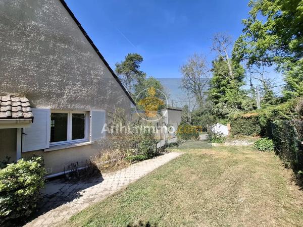 Vente                                                      Maison
                        
                     6 pièces                      118 m2                     à Crécy-la-Chapelle