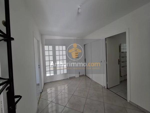 Vente                                                      Maison
                        
                     6 pièces                      118 m2                     à Crécy-la-Chapelle