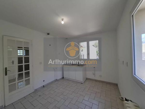 Vente                                                      Maison
                        
                     6 pièces                      118 m2                     à Crécy-la-Chapelle