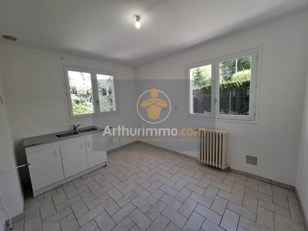Vente                                                      Maison
                        
                     6 pièces                      118 m2                     à Crécy-la-Chapelle