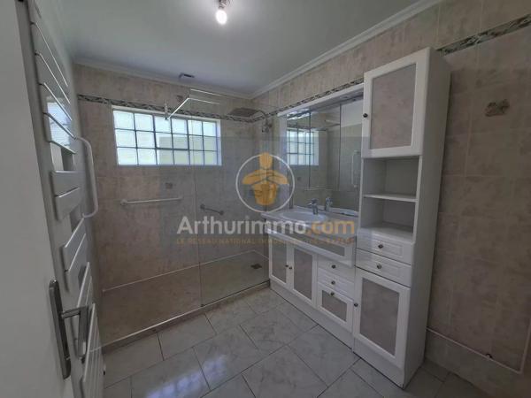 Vente                                                      Maison
                        
                     6 pièces                      118 m2                     à Crécy-la-Chapelle