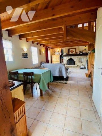 A Vendre à Trégastel (22730) en Côtes-d'Armor (22) charmante maison d'une surface habitable de ...