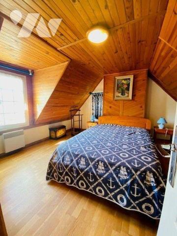 A Vendre à Trégastel (22730) en Côtes-d'Armor (22) charmante maison d'une surface habitable de ...