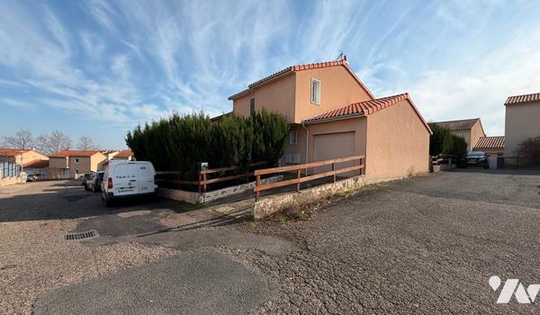 Maison d'habitation 85 m² avec 300 m² Terrain.
PRIX : 169 000 €.	
Mickaël Grandpierre 07 86 12 52 67