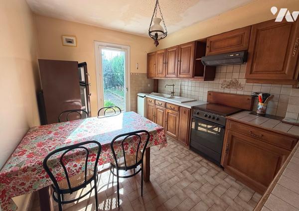 Maison d'habitation 85 m² avec 300 m² Terrain.
PRIX : 169 000 €.	
Mickaël Grandpierre 07 86 12 52 67