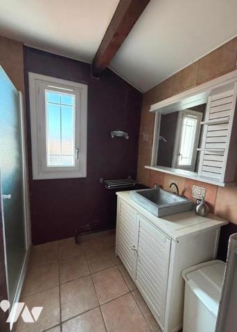 Maison d'habitation 85 m² avec 300 m² Terrain.
PRIX : 169 000 €.	
Mickaël Grandpierre 07 86 12 52 67