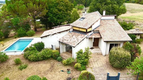Maison d'architecte 7 pièces avec piscine