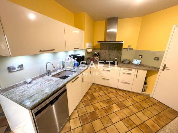 Maison d'architecte 7 pièces avec piscine