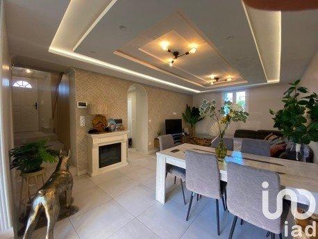 Maison 6 pièces de 160 m² à Clichy-sous-Bois (93390)