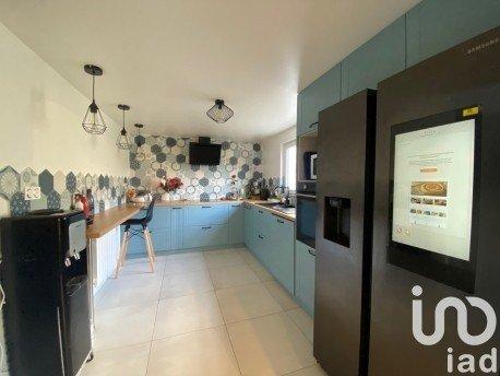 Maison 6 pièces de 160 m² à Clichy-sous-Bois (93390)