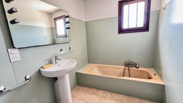 Grasse (06130) GRASSE –Maison vue mer et collines de Cabris