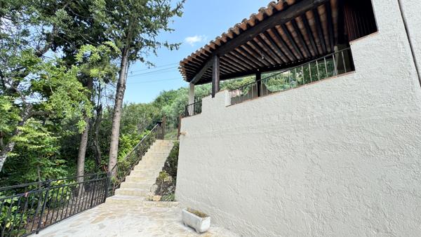 Grasse (06130) GRASSE –Maison vue mer et collines de Cabris