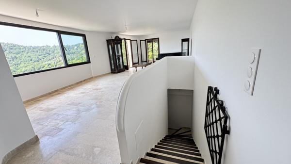 Grasse (06130) GRASSE –Maison vue mer et collines de Cabris